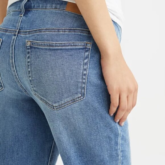 H&M MAMA VINTAGE STRAIGHT JEANS IN LT DENIM BLUE SIZE S - Picture 4 of 6
